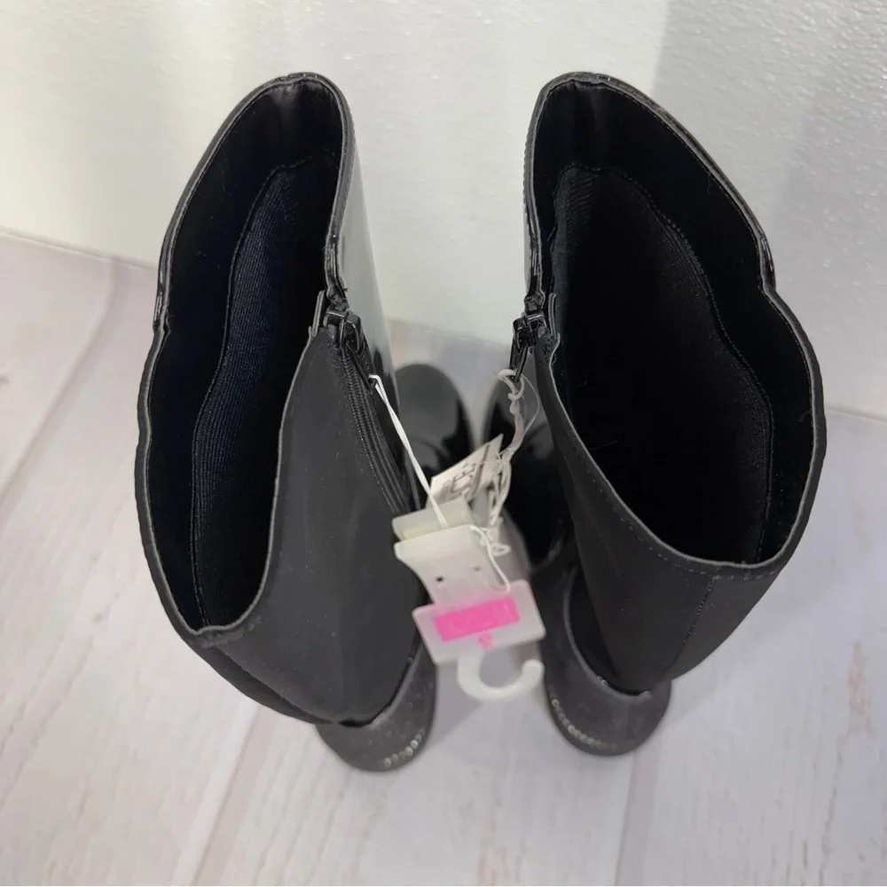 The‎ Children’s Place Girls Black Patent Knee-High Boots Heart Charm NWT Size 5